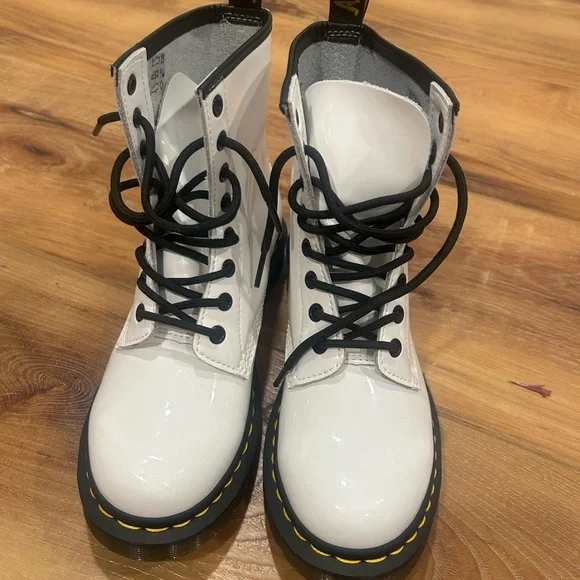 Dr. Martens White Boots with Black Laces - Picture 3 of 5